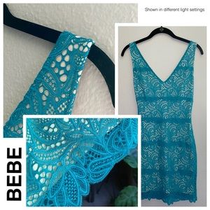 BEBE XS Lace Blue Green Seagreen Mint Fitted Dress Elegant Lined V-Neck Petite